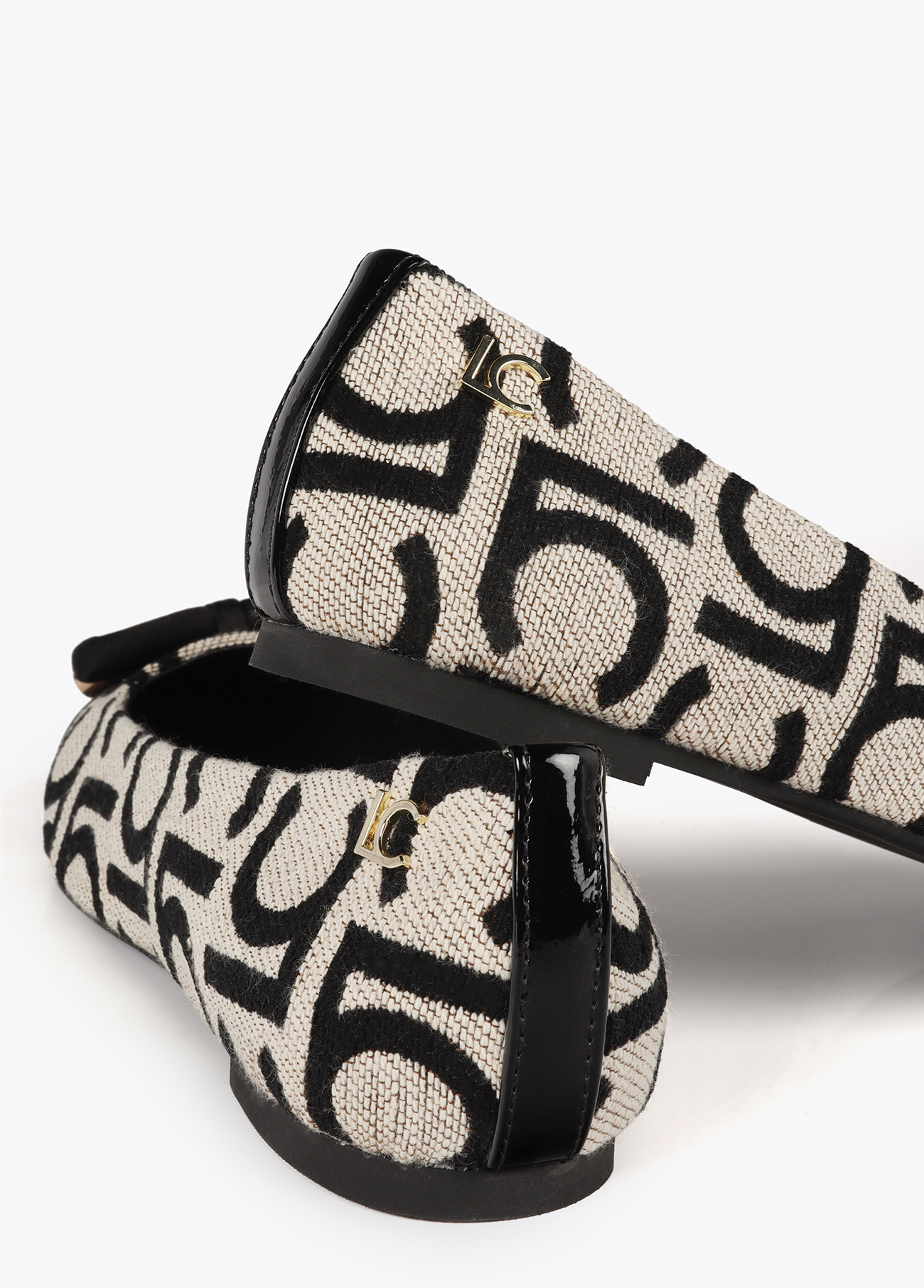 bailarina-punta-redonda-y-detalle-de-lazo-frontal-5