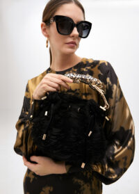 bolso-tejido-fantasia-rosetones-con-asa-de-leopardo-metalica