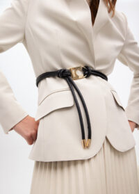 cinturon-tiras-efecto-piel-logo-ovalado-2