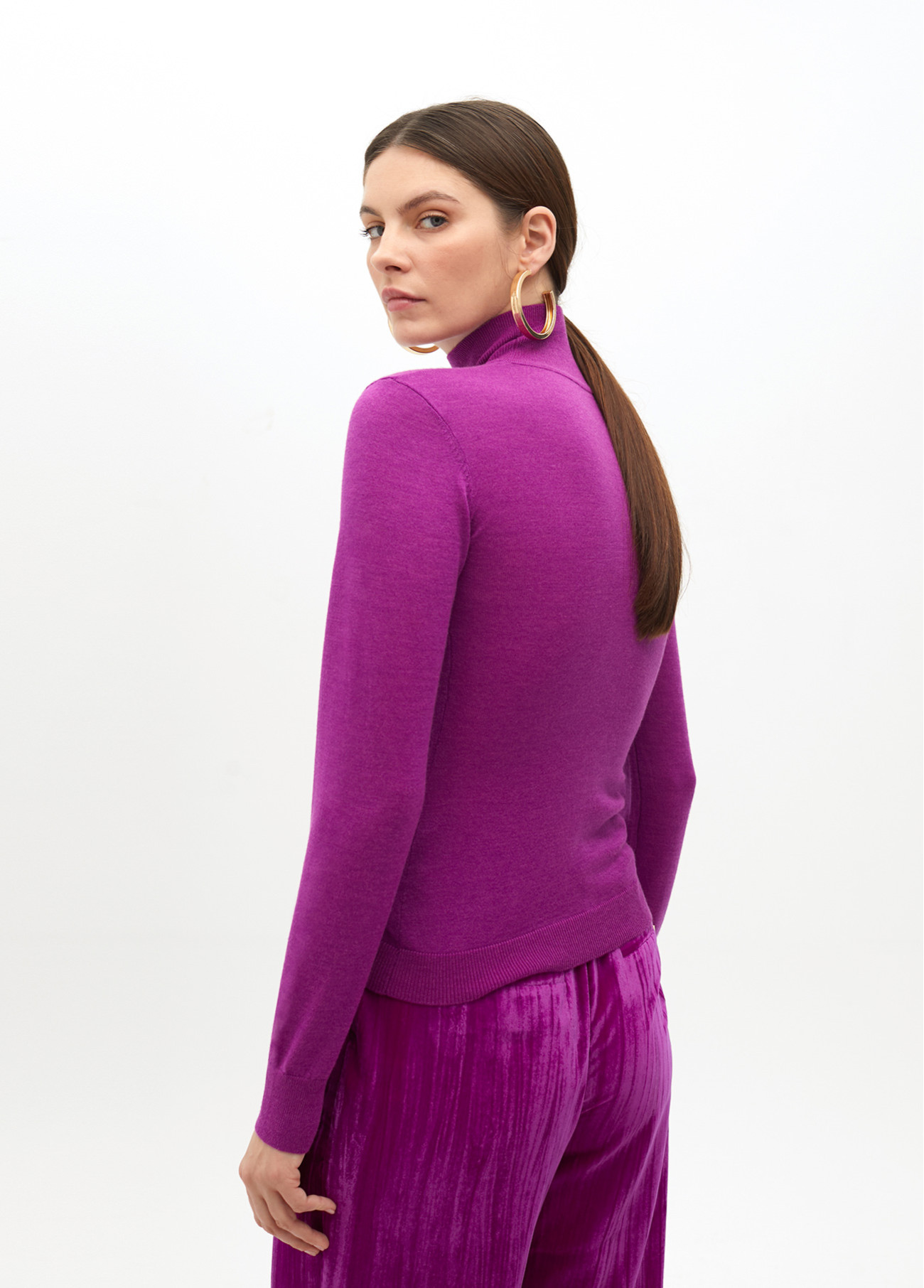 jersey-cuello-alto-con-lana-5