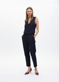 pantalon-chino-con-goma-logotipada-en-strass-13