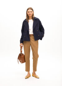 pantalon-chino-con-goma-logotipada-en-strass-6