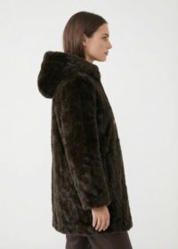 Hailuo_image_466391960378372103