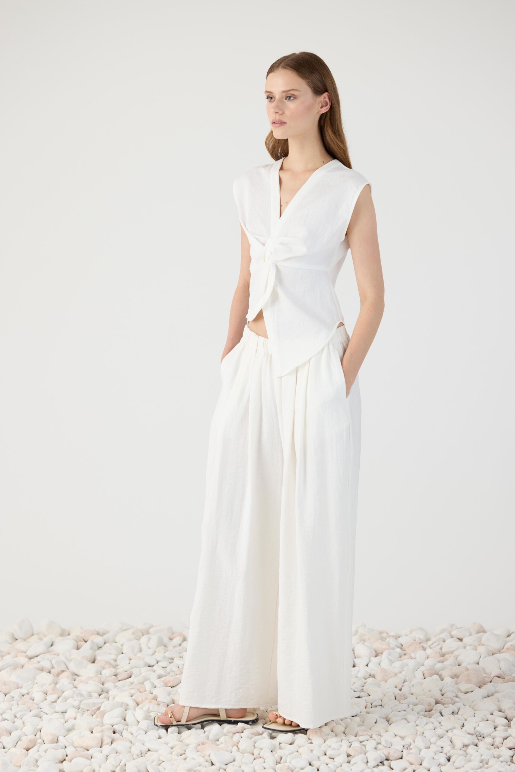 032_394_ELEH E-COM0068