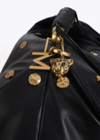 bolsa-hobo-com-tachas-e-textura (2)