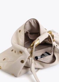 bolsa-hobo-com-tachas-e-textura (9)