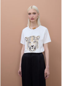 camiseta-face-de-leopardo-com-micangas (1)