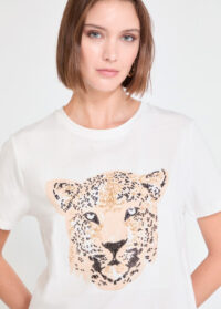 camiseta-face-de-leopardo-com-micangas (4)