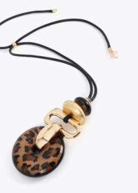 colar-longo-com-pingente-animal-print-e-dourado (3)