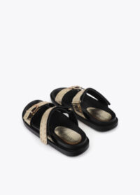 sandalia-plana-con-tiras-y-detalles-metalicos (5)