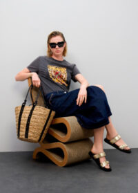 sandalia-plana-con-tiras-y-detalles-metalicos (6)