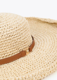 sombrero-de-ala-ancha-en-efecto-rafia (2)