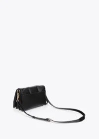 bolsa-transversal-acolchoada-com-detalhe-de-no-lc (6)