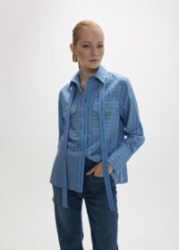 camisa-de-popelina-com-riscos-de-manga-comprida-com-laco-ajustavel (4)