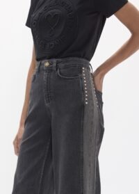 denim-longo-reto-com-lateral-bicolor-e-tachas (5)