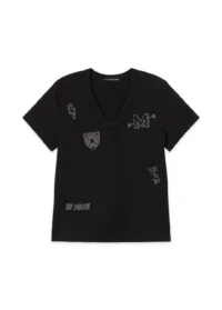t-shirt-gola-v-com-aberturas-laterais-algodao-linho-estampado-e-mini-tachas (5)